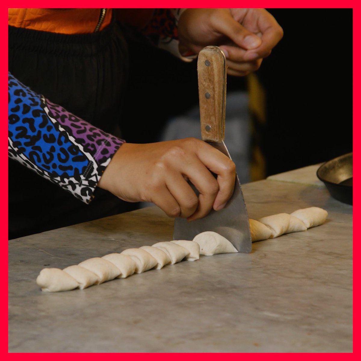 PizzaExpress's tweet photo. @evalazarus #BTB photo dump 💥 ft. A LOT of Snowball Dough Balls 😋

Eva's full ep is out NOW! Check it out 🔗

#BehindTheBase #SnowballDoughBall https://t.co/oc3ZoGOHEA