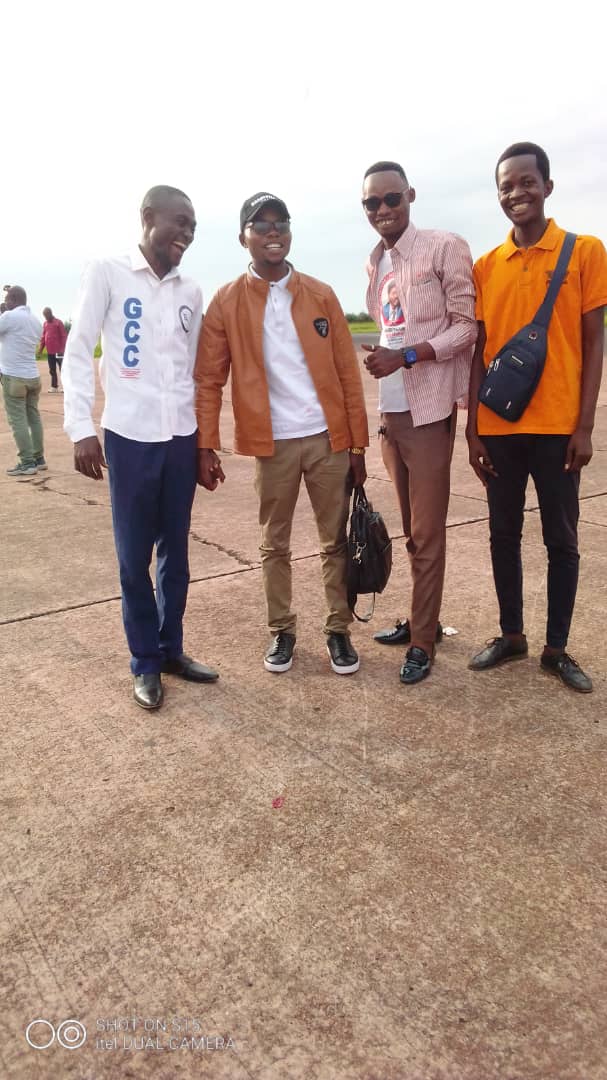 bapingi's tweet photo. Le SG de la GCC @atanga_sg a atterri hier à #MBKA pour l'organisation de consultation du 2 au 3 déc. La jeunesse sous le leadership de @MubengaLouison1 pour une province sous @fatshi13 https://t.co/I7ToYPkSQ7