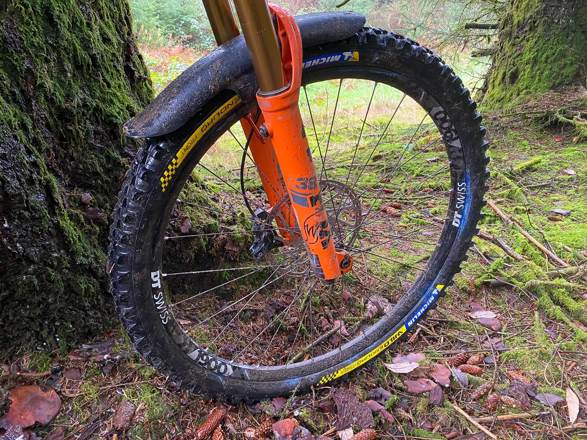 Harmonious demonstration of the love the Mucoff sealant has for the Cheese like DT Swiss Rims and the mighty AF Michelin Wild Enduros. #mtbmecca #maximumattack 🤘🤘⚡️#levo