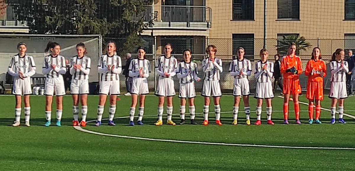GiovaniBN's tweet photo. ✅ #Juventus, l'#Under13 femminile di Mr. Pini supera in campionato 5-2 il #Beiborg. 👏⚪️⚫️
⚽️⚽️Pozzo
⚽️Pepe
⚽️Solio
⚽️Di Crea https://t.co/hfSbW5fbJR