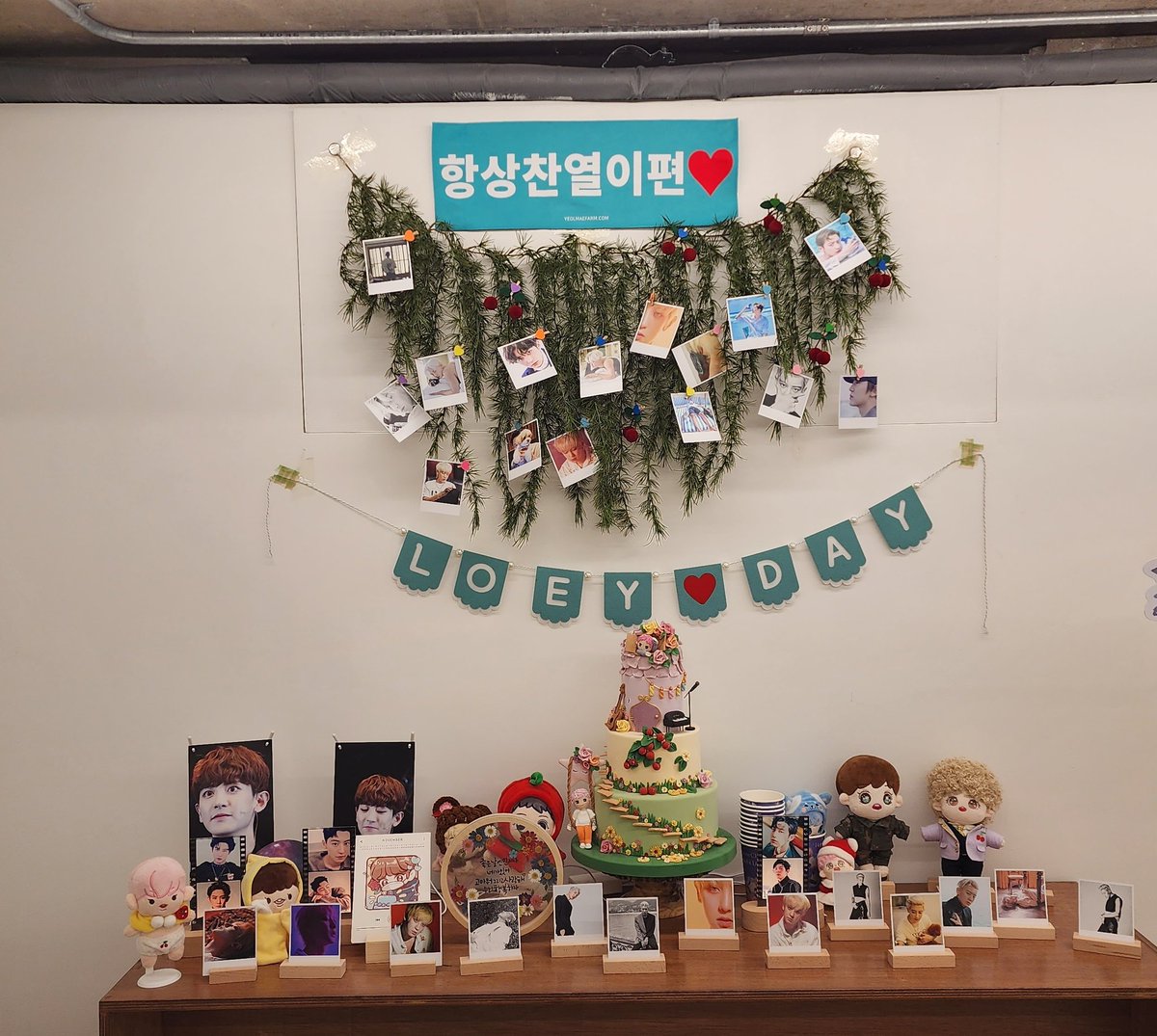 my_savior_61's tweet photo. 2022.11.27 LOEY DAY🍒
#2022LOEYDAY
#체리대장_HBD
#체리가족_LOVE
#HAPPY_LOEY_DAY
@nothin_61 & @my_savior_61
#항상찬열이편 #찬열 #CHANYEOL
#チャニョル #朴灿烈
오늘도 무사히 마무리
이틀간 방문해주신분들 모두 감사합니다 😄 https://t.co/Bdj7adop6P