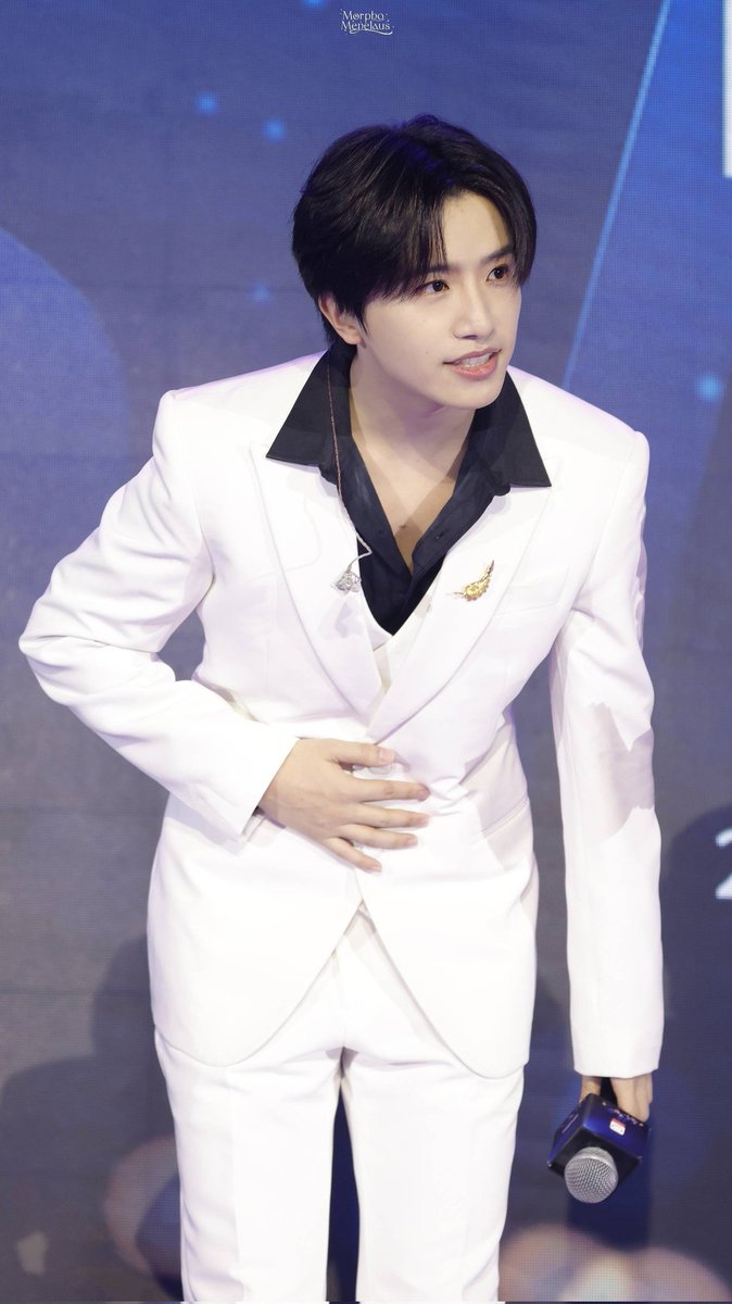 boyuanarchive's tweet photo. 221127 💚 BoYuan at 母亲微笑行动慈善晚宴 "Smile For Mothers" 32nd Anniversary Charity Dinner

©MorphoMenelaus·伯远 https://t.co/iP6SuAOWzh

#伯远 #BoYuan #ป๋อหย่วน #보위엔 #BáViễn #INTO1 https://t.co/QOLWRTbs9K