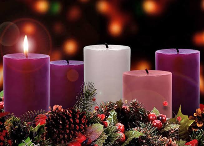 Eli_Crutto's tweet photo. Advent means ‘coming’. Today we light the first purple candle symbolising hope. #ololnoll https://t.co/Eys9GuXq6A