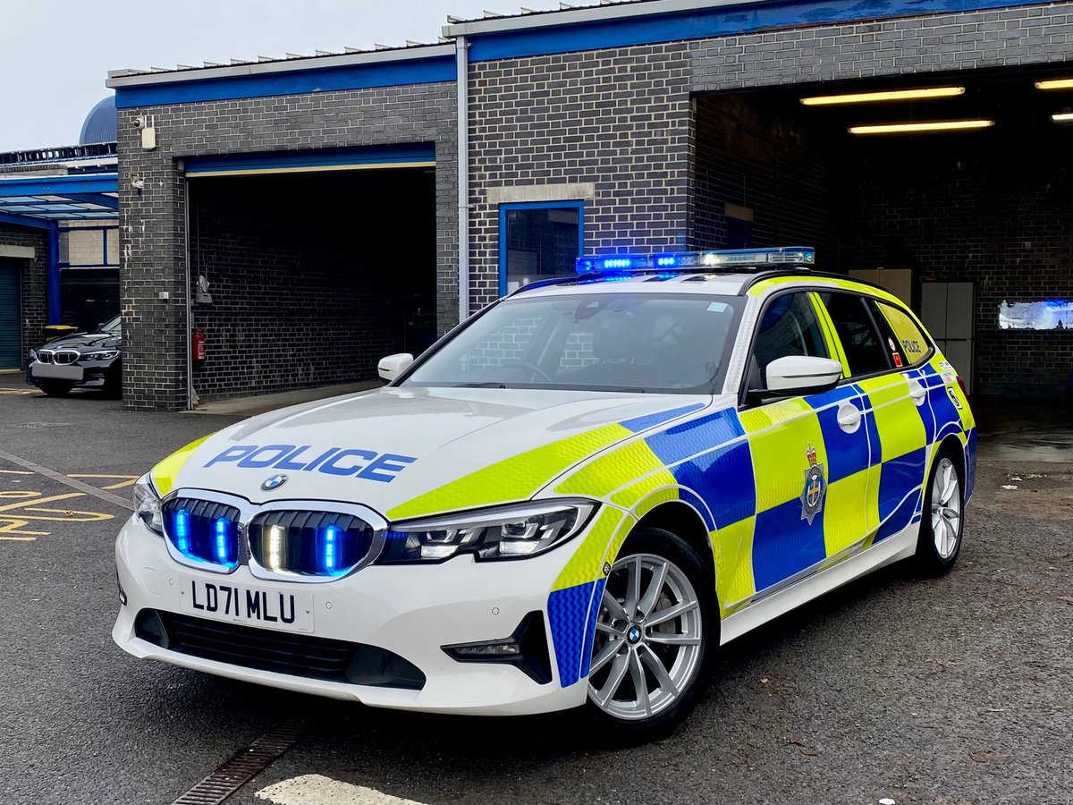 ShaunfromDurham's tweet photo. Some more of the @DurhamRAPol fleet cleaned inside and out! #Volunteering #CleanToBeSeen #PositiveImage 🚔 https://t.co/hfGCEiG48V