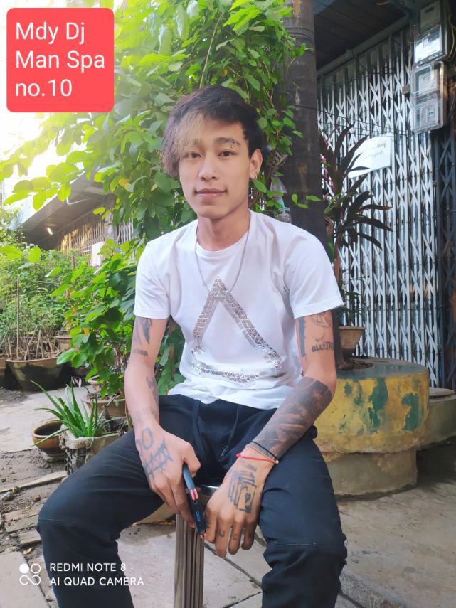 DJMenSpaMdy1's tweet photo. MDY DJ man spa အသစ်လေးတွေ့ booking now 09251421750 https://t.co/r96oF2PJ10