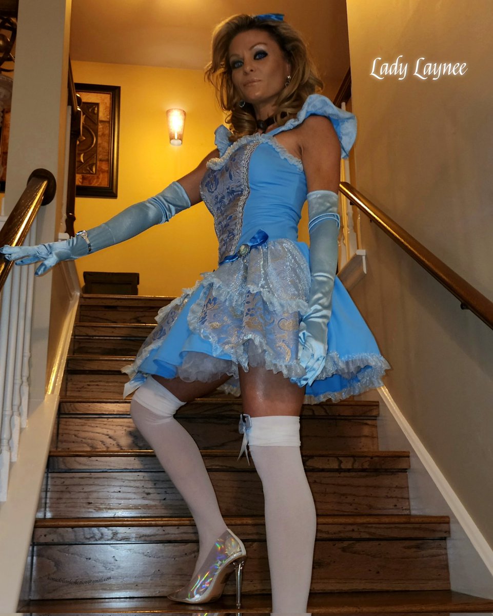 layneedon's tweet photo. Chicago Cosplay #LADY #Laynee as #Disney #Cinderella https://t.co/bqApK5N8oL