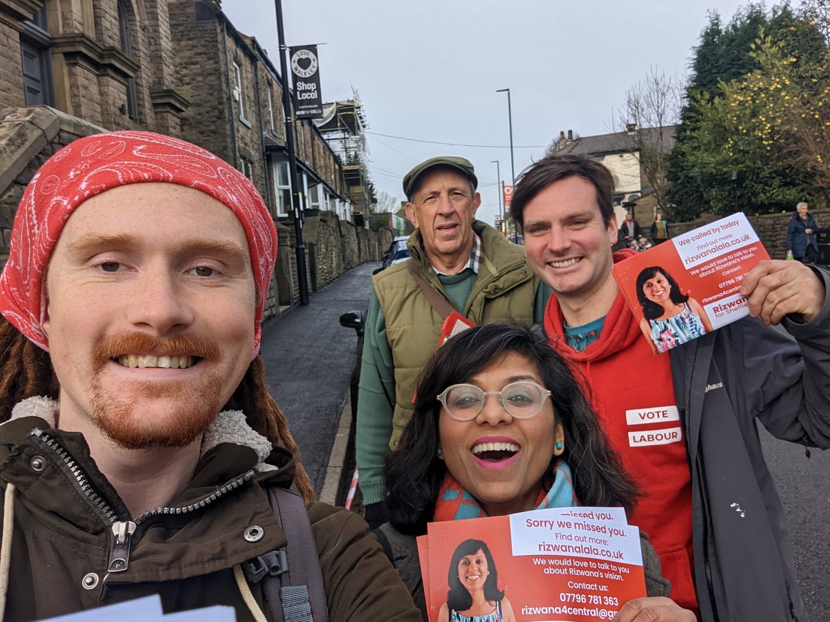 Team Rizwana out in Walkley. Really good to be out speaking with Labour members on the doorstep 🌹