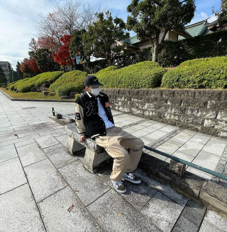 リュック重いからこの座り方がしっくりきてます。その時のです。