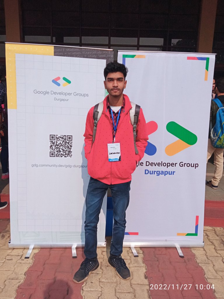 Hey #Developers 
I am elated to share I've attended one of the most flagship event by Google, the Devfest organized by GDG Durgapur. Also it was a pleasure to meet you guys. Amazing experience @12_achakraborty @OliviaKarmakar4 @GemsDAO @gdgdurgapur
#DevFestDurgapur #LetsBuildWeb3