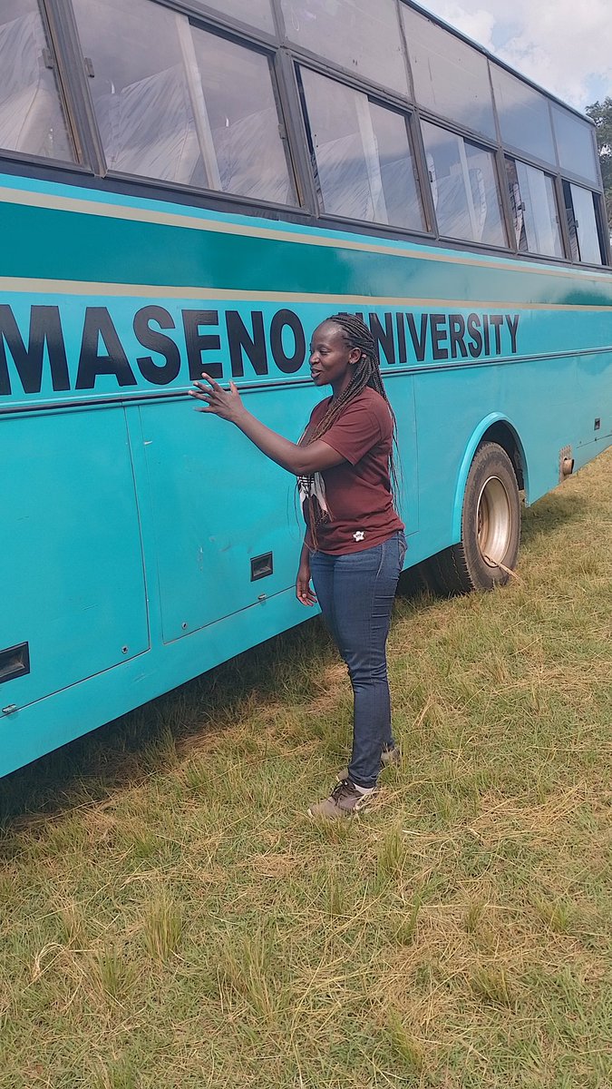 ja_adalo's tweet photo. One of the #fans that turned up to watch our matches during the #KusaWesternConference games held in @Jooustonline on 26th &27th November, 2022.
#alumnus #Janet #MadeInMaseno
Thank you for the #fanatism in #handball
We reached the #FINALS https://t.co/D17lXvxFvZ