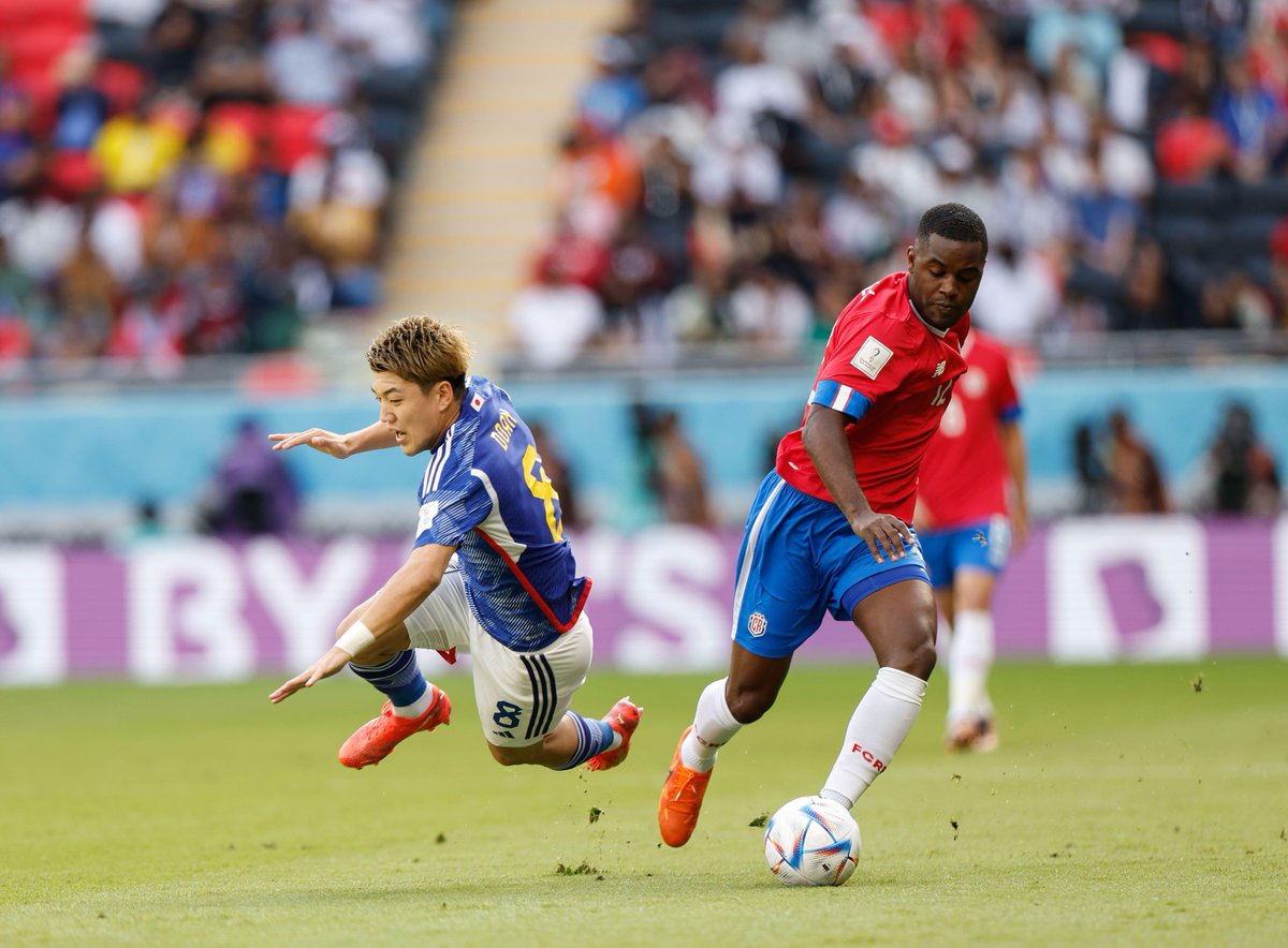 Joel Campbell won 15 duels against Japan, the most by a player in a single game at the 2022 World Cup. 

A battling display from the former Arsenal man. 💪

#FIFAWorldCup #CRC