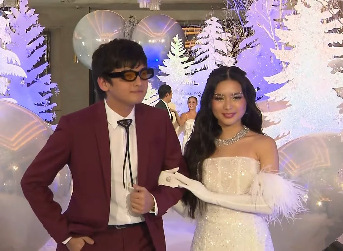 fransethqt_'s tweet photo. Hala kasama hahaha tara tp

FRANCINE OnStarMagicalXmas
#FranSeth https://t.co/nPeCDc6npr