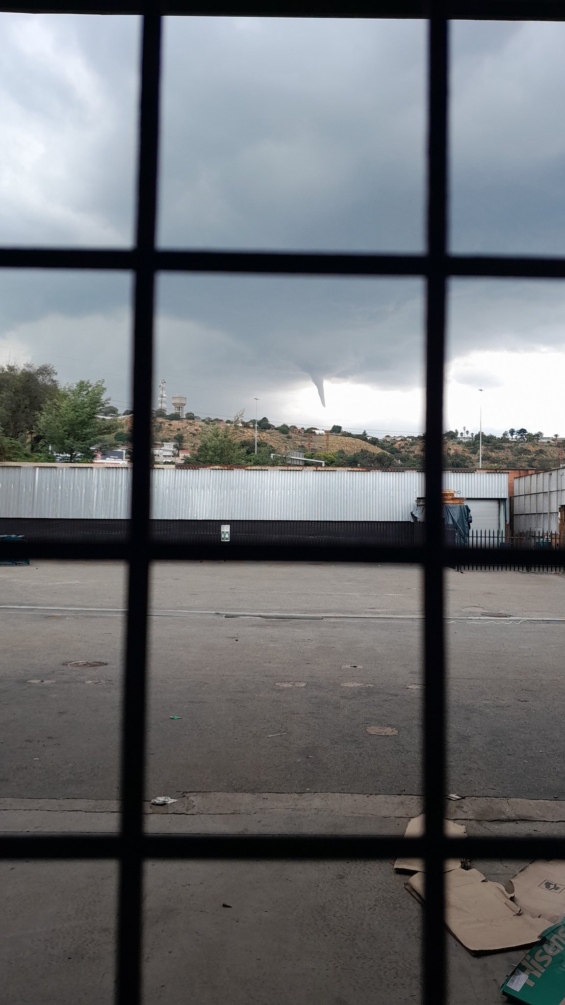 Gauteng Weather on Twitter "🔴 BREAKING FUNNEL CLOUD SPOTTED IN THE