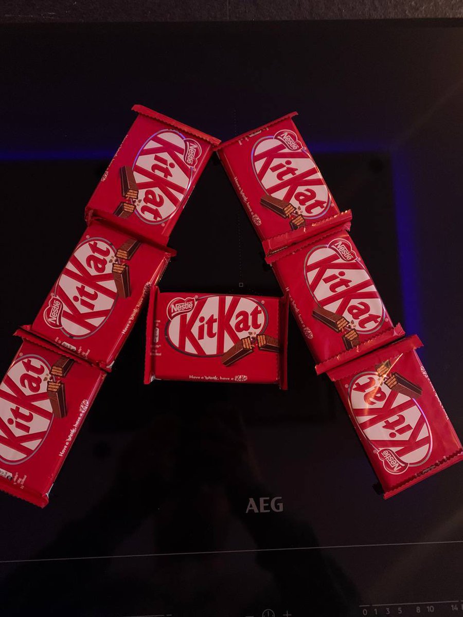 KitkatINU's tweet photo. @KITKAT 🎄👍 https://t.co/SwqJiPxaw6
