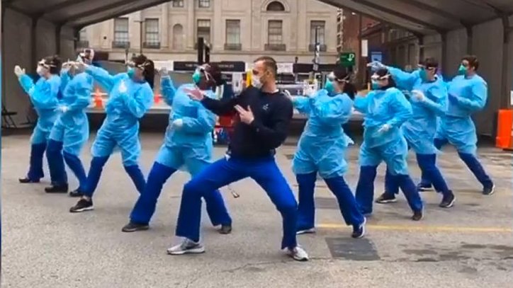 "W co motłoch bez dowodów uwierzył.
Jakże byście chcieli dowodami obalić?"
Fryderyk Nietzsche