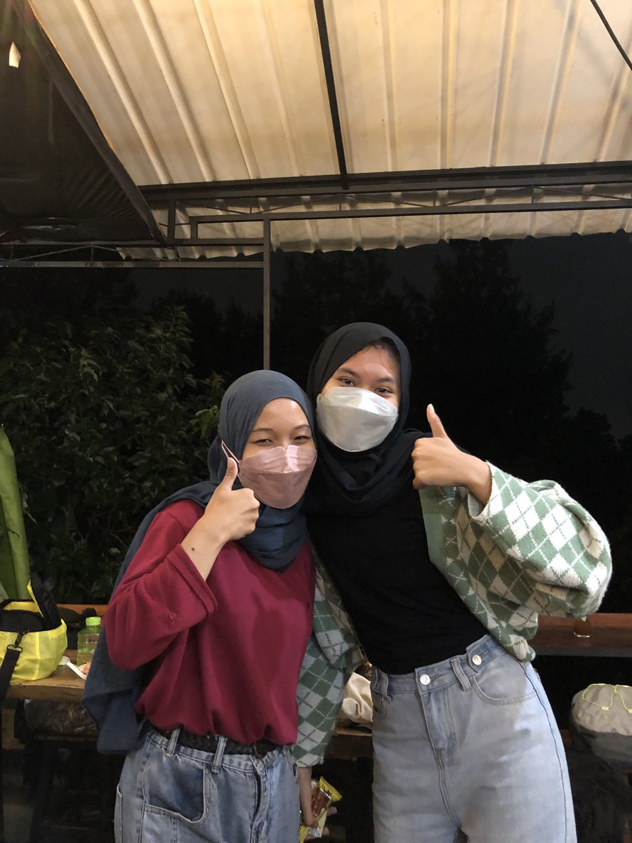 Yawnrnsa's tweet image. Mutual sejak zaman purbakala yang akhirnya bertemu bulan ini @studysaxy