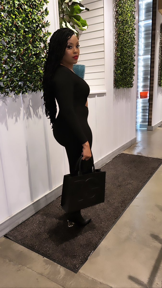 sni1908's tweet photo. Birthday was 🔥 11/25 🎉🎂🎈🎁💕 https://t.co/eFPeVudWj0