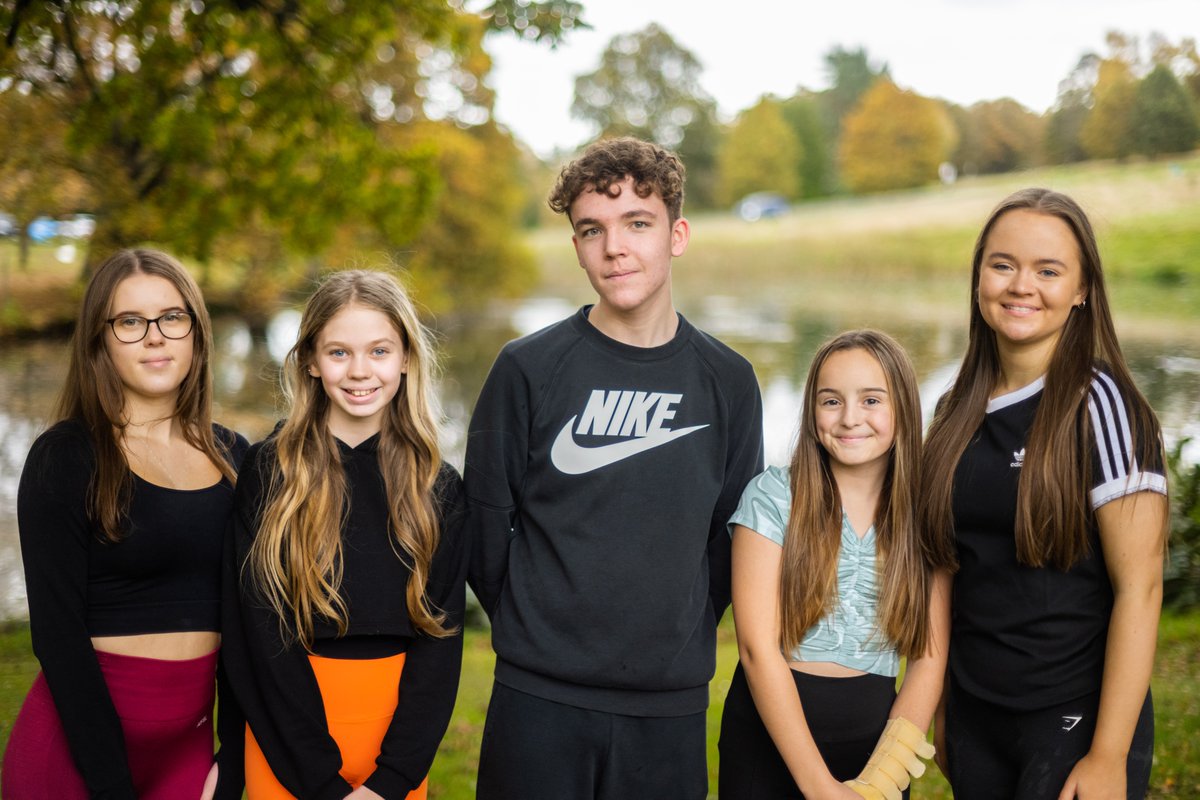 Macrobert's tweet photo. Another HUGE shout-out to our #youngcast - meet #thejillies.
#MawGoose OPENING this week - OH YES IT IS!
Still to get your tickets - you can buy them here
➡️ https://t.co/pEgkaNcErM
#pantolove ❤️🎄
📸 @TGKW https://t.co/IO9HiCbrnq