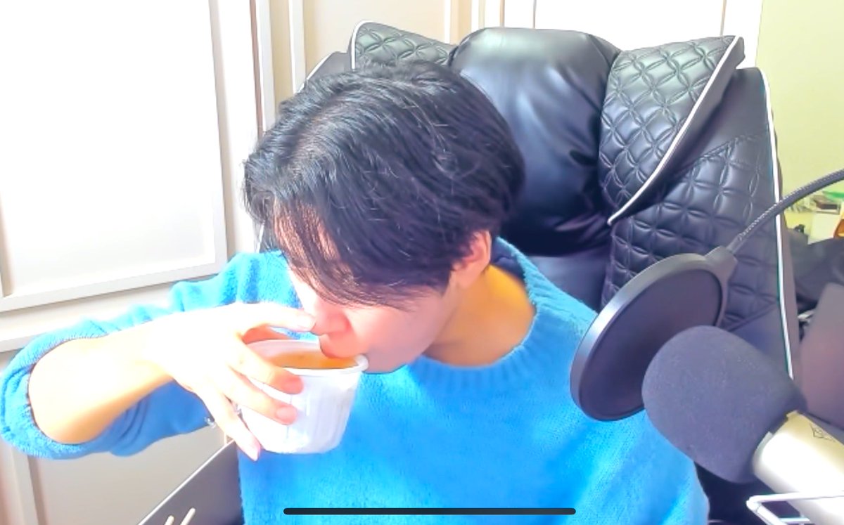 nzkez0's tweet photo. ชอบเวลาน้องกินอะ แก้มๆน่ารักจิงๆ https://t.co/xvsyyPO24n