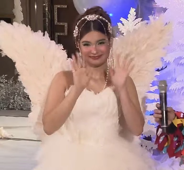 Babumryann's tweet photo. Shutang-inaaah!
Ito ba 'yung sinasabi nilang nag-iisang anghel sa lawak ng mundo?

STAR MAGICAL ANJI
ANJI THE MAGICALSTAR https://t.co/MSH8hxiVxa