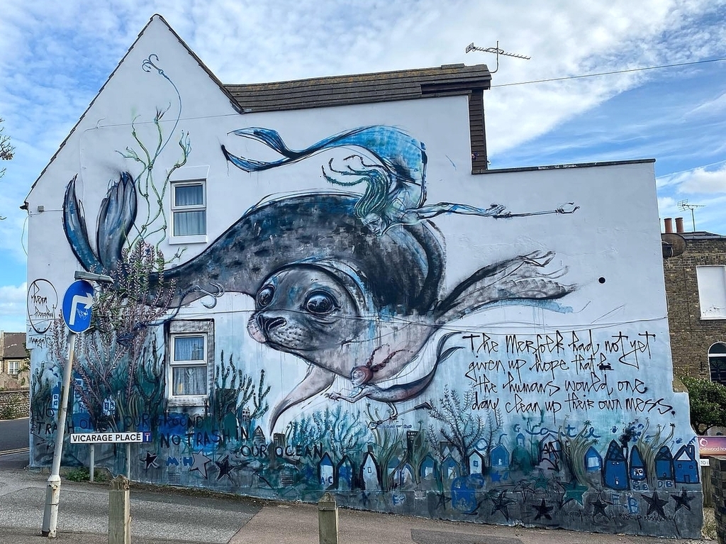 street art usa (@streetartus) on Twitter photo #Streetart by #Hera @hera_herakut in #Margate, UK, for
#RiseUpResidency@riseupresidency_ curated by <a href="/louismasai/">Louis Michel</a>
Photo by @rhymes_like_dimes33
More info at: ift.tt/pYlLyPQ
Via @cultureforfreedom
#streetartMargate #streetartuk #ukstreetart #art … instagr.am/p/CldlbDaMe5c/ #Streetart by #Hera @hera_herakut in #Margate, UK, for
#RiseUpResidency@riseupresidency_ curated by <a href="/louismasai/">Louis Michel</a>
Photo by @rhymes_like_dimes33
More info at: ift.tt/pYlLyPQ
Via @cultureforfreedom
#streetartMargate #streetartuk #ukstreetart #art … instagr.am/p/CldlbDaMe5c/