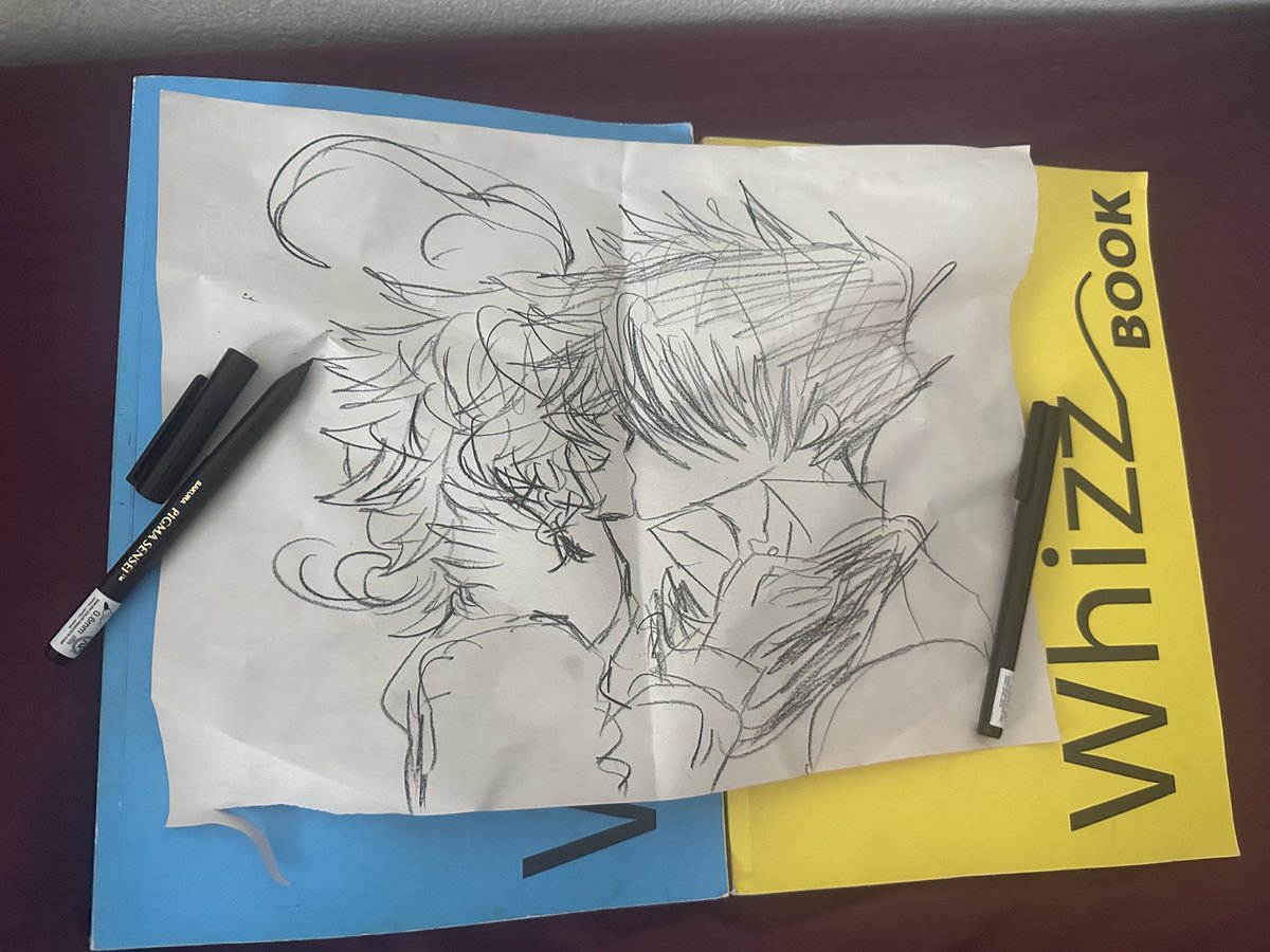 herya06's tweet photo. Rayemma Sketchs work 🤣😂! #約ネバ #thepromisedneverland #draw #pencil #drawing #emma #エマ #レイ #ray #レイエマ #rayemma #ray #emmaray #yakusokunoneverland #約束のネバーランド #ThePromisedNeverland #yakusokunoneverland #tpn #rayxemma #emmaxray #엠마 #약속의네버랜드 https://t.co/sXvRkszW7j