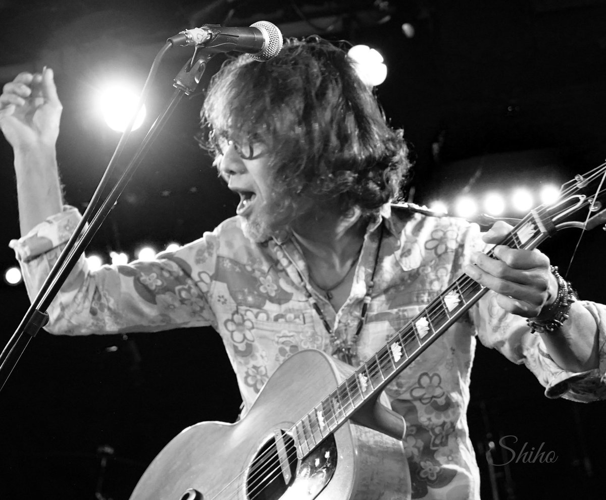 phot0_shih0's tweet photo. 11月25日
THE SHOJIMARU
❷MAN LIVE
O・A
初めましての
Over workersも楽しかった〜(ꕤ ॑꒳ ॑*)♬.*゚
ファンの方々が優しかった✨という事は、
いいバンドなんだろうな〜❀(*´▽`*)❀
#Overworkers https://t.co/H1uLjoekGI
