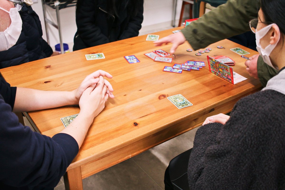 CLBR_Niigata's tweet photo. 明日1から申し込み開始

12/17ゲーム大交流会
スペシャルゲストあり
みなさんで一日
ボードゲームしたり
ポーカーしたり
遊びませんか？

 #新潟
 #ボードゲーム 
 #モデル 
 #ポーカー 
 #交流会 https://t.co/R5dEevoeFX