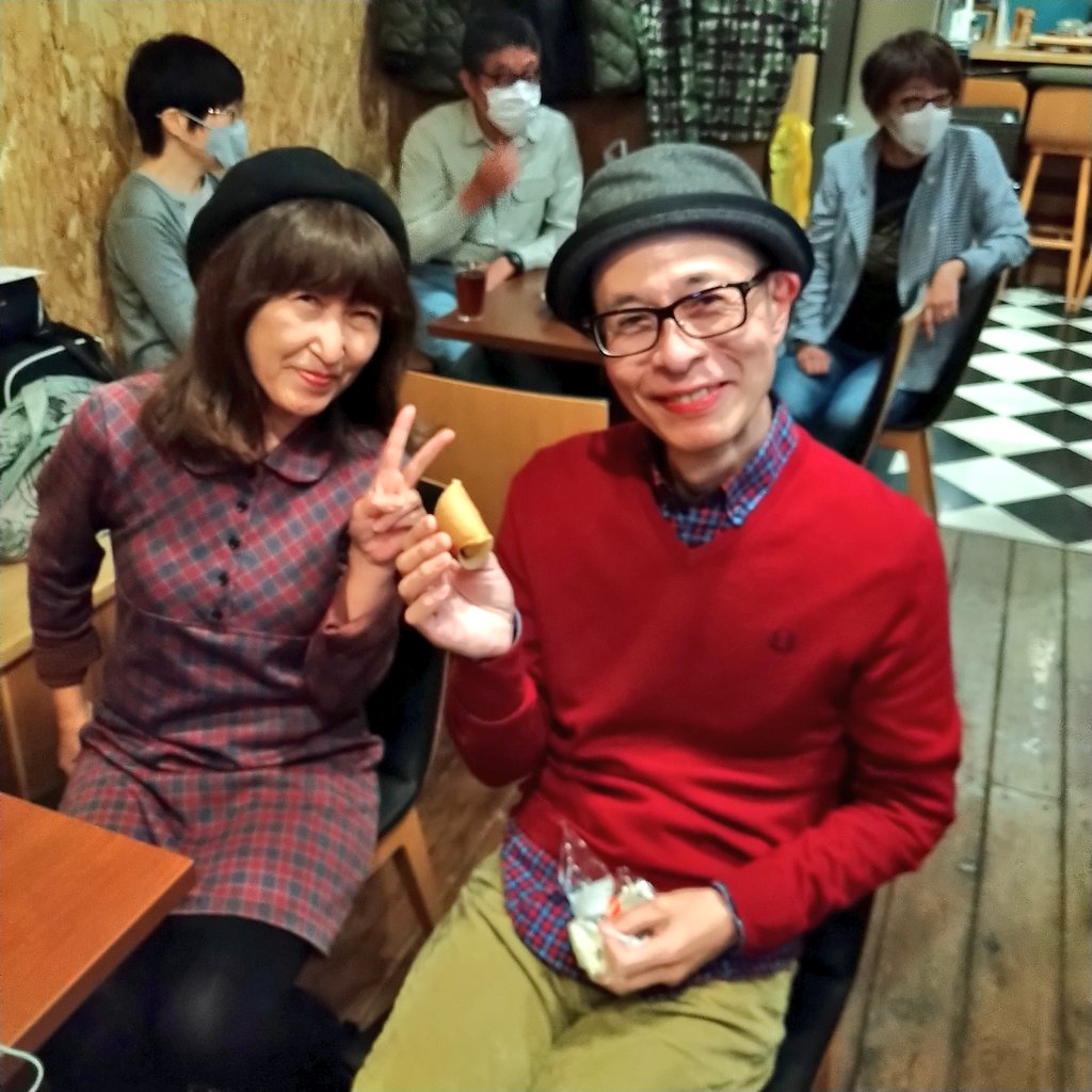 Mayumi3bi's tweet photo. 11/26 diary3 Venus Peter石田くん、小出さん、Johnny Dee 堤田ヒロシくんと!
同窓会のようなイベントでした!
#kogamilkbar https://t.co/9o3zoTFaSM