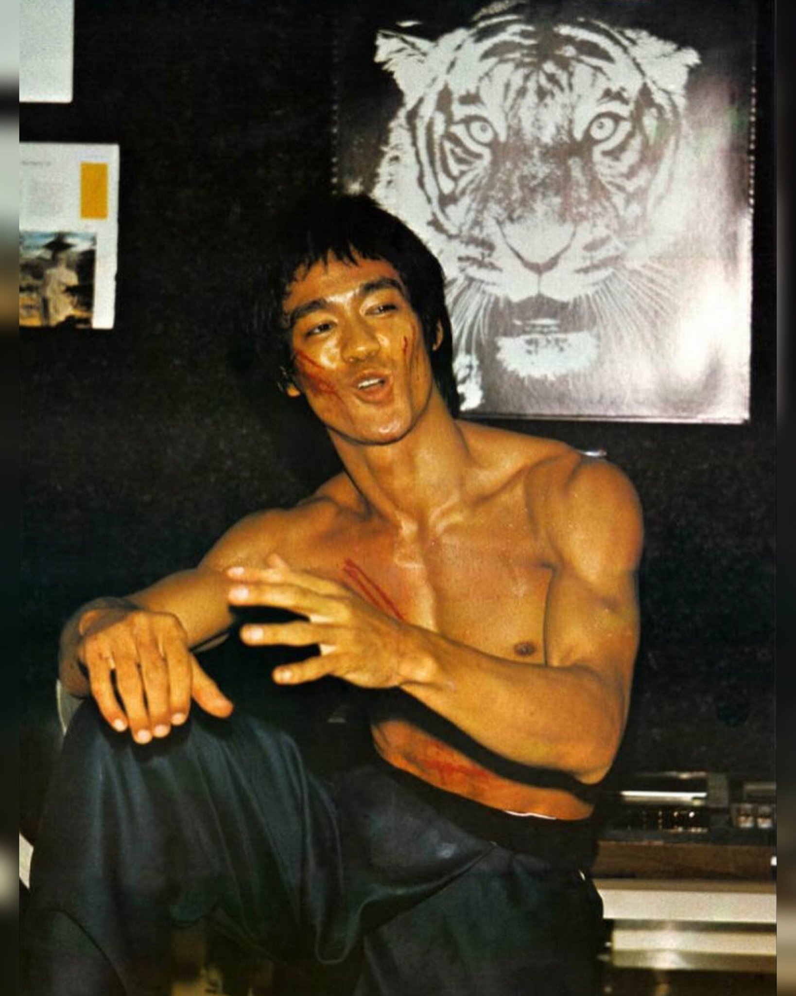 Happy heavenly birthday bruce lee <3333333 