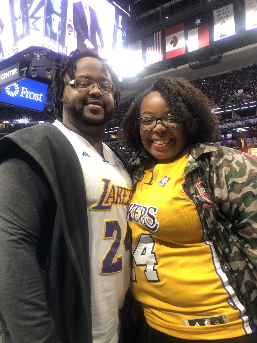 EshLovesYa's tweet photo. To experience new things with the love of my life❤️. Hope he enjoyed his final birthday gift until next year😍❤️🎊#TheDismukes #LakersWins #Spurs #SanAntonio #NBA @NBA @Lakers @LakersNation we came out and took over the Spurs arena https://t.co/b1QgmE5KUq