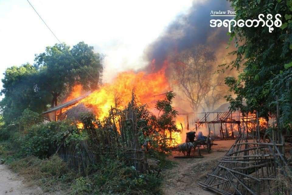 It is reported that over 1200 civilian houses were burnt down until ashes and 21 residents were killed by junta soldiers in Ayartaw tsp, Sagaing division up to this month.  #ViolenceAgainstWomen #16DaysofActivism2022 #2022Nov27Coup #WhatsHappeningInMyanmar