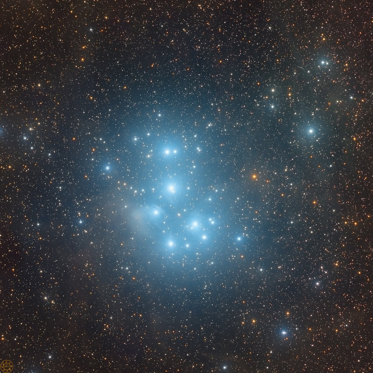 GioAlbLat's tweet photo. Pleiades, real colors. LRGB from monoband shots, combined in Pixisight.
#nightpics #nightsky
#space #starshooting
#astronomy #astrophoto #astropics
#astrofotografia #astrophotography
#telescope #amatorialastronomy
#deepsky #deepskyphotography
#pixinsight #photoshop https://t.co/xBDHKcWZm9