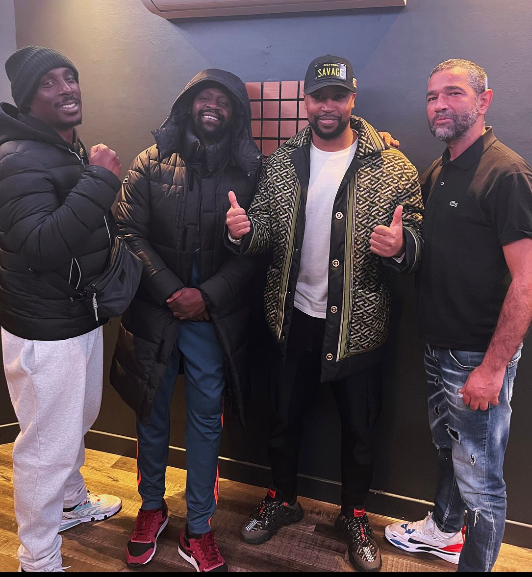 Quelque chose se prépare...