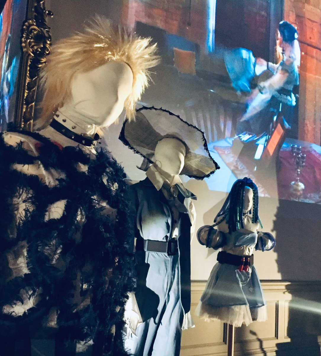 ADaviesNotts's tweet image. Our Alice in Wonderland displays opened @newstead_abbey this weekend! Amazing work from over 140 design students and alumni from @NTUArtandDesign that complements our own installations perfectly. Creativity, magic and invention lead us down that rabbit hole! Come along and dream!