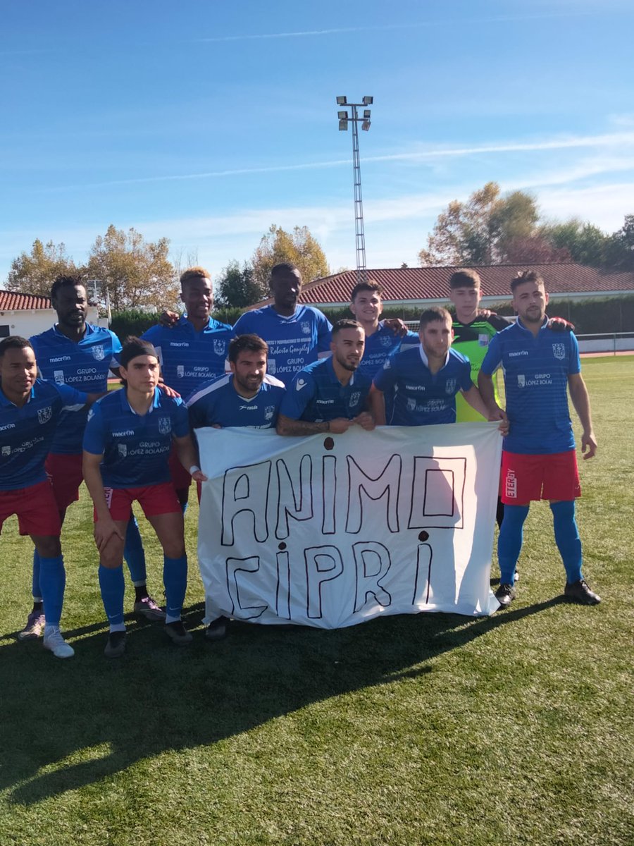 CPGranMaestre's tweet photo. Estamos contigo en estos duros momentos .
¡ ANIMO CIPRI ! https://t.co/HUKHnCHz8f