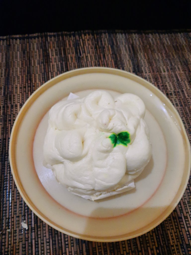 finoods's tweet image. [Page 3]

abis makan baci yang pedes gurih, enaknya makan bakpao megajaya yang isinya coklat lumer 🤤🍫 segede ini cuma 3.500 aja dan pastinya anget fresh from kompor gerobak keliling 🥰 dulu juga pernah beli bakpao megajaya di jogja

#FinoodiSMG #FinoodiJOG #PiJan #PiPer