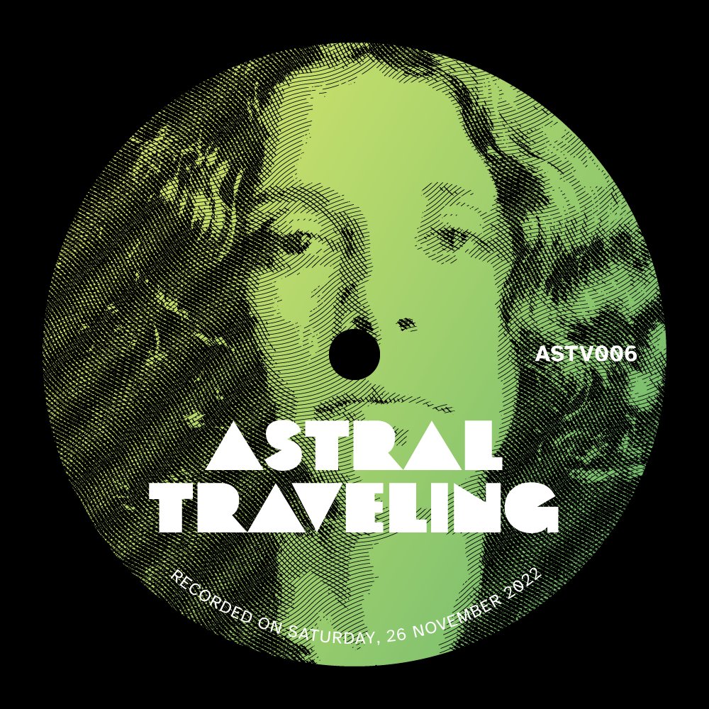 New show incoming... the latest 'Astral Traveling' is live. The usual mix of new and old, with music from <a href="/SaultGlobal/">SAULT</a>, @STR4TA and Joy Orbison on the remix for <a href="/JorjaSmith/">Jorja Smith</a>. New <a href="/acrmcr/">A Certain Ratio</a> is  🔥🔥🔥. RIP Gal Costa.🙏mixcloud.com/mattslaymaker/…