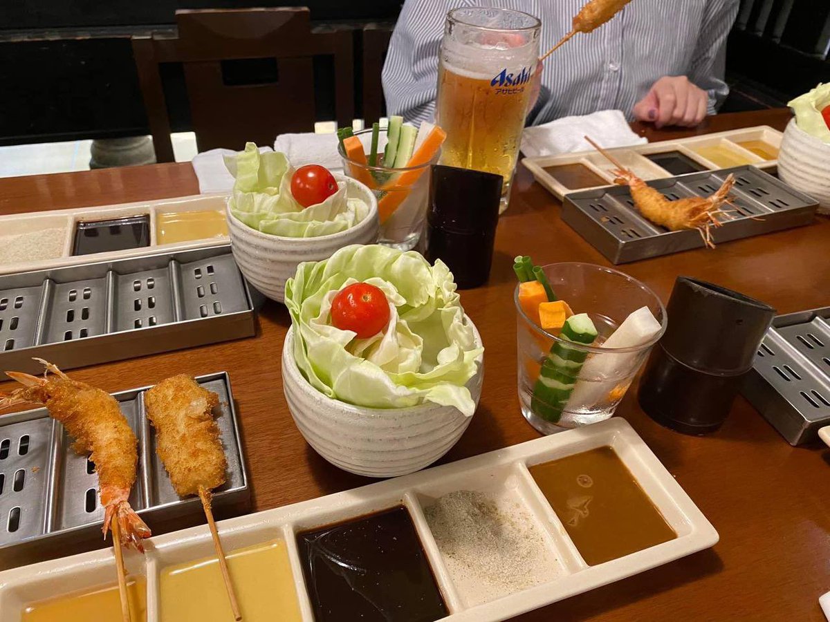 Shizu07475's tweet photo. 私と一緒に夕食を食べましょう 🥰🇯🇵
#たこ焼きはなだて
#お好み焼き鶴橋風月
#串かつ料理活
#大阪天満宮
#ステーキハウス听
#WorldCupQatar2022
#japan
#germany
#osaka
#Yoga https://t.co/XN2dRu2XKV
