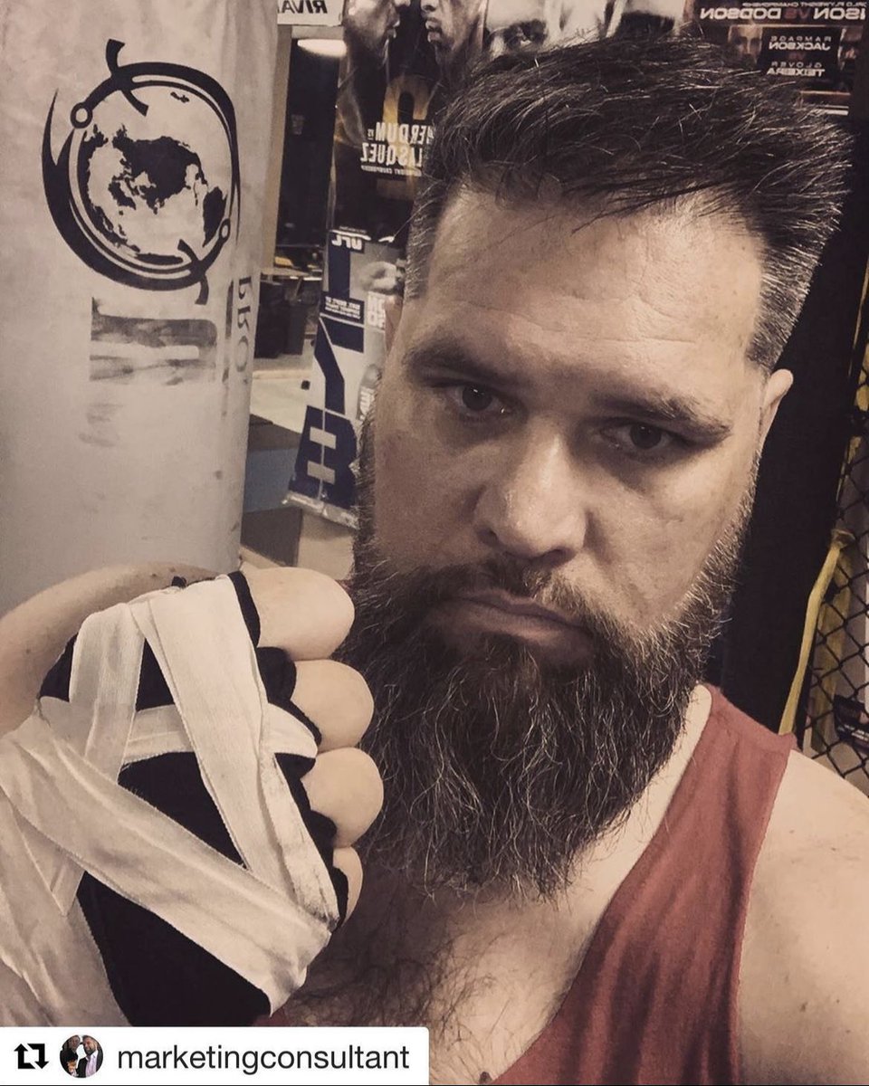 SandyPembroke's tweet image. This guy, in pain, is looking for a #massagetherapist that is looking to grow their business within the combat sport community and beyond. #halifax #hubbards #sponsor/#client