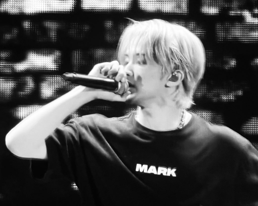 แข่งอะไรก็ได้แต่อย่าแข่งกับใจเพราะมาร์คชนะเลยตั้งแต่ยังไม่ได้แข่ง