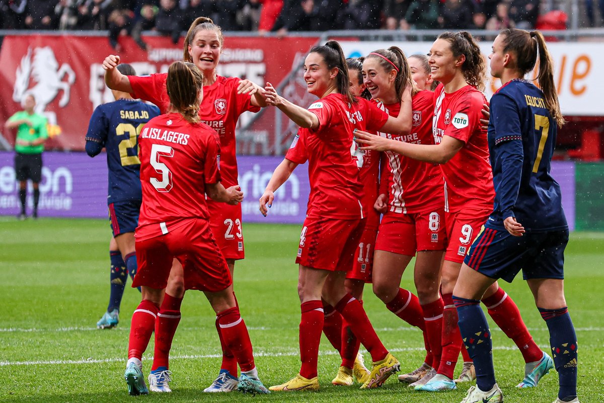 ⚽👏 𝗙𝗖 𝗧𝘄𝗲𝗻𝘁𝗲 𝗩𝗿𝗼𝘂𝘄𝗲𝗻 𝘄𝗶𝗻𝘁 𝗼𝗼𝗸 𝘃𝗮𝗻 𝗔𝗷𝗮𝘅

🔗fctwente.nl/nieuws/fc-twen…

#tweaja (3-1)
<a href="/VrEredivisie/">Eurojackpot Vrouwen Eredivisie</a> 
#FCTwente