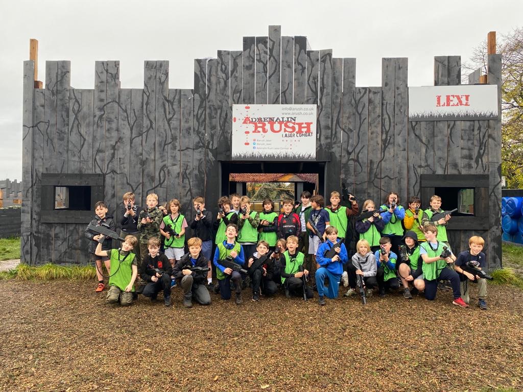 The U11s had the morning off to go to laser tag. Thanks to @arushcouk
  & @ChiswickRFC  for use of the clubhouse & hotdogs after 😋#WeMakeDragons #KidsFirst #RugbyPals #LaserTag #Diolch #MoreThanRugby #AdrenalineRushLaserCombat