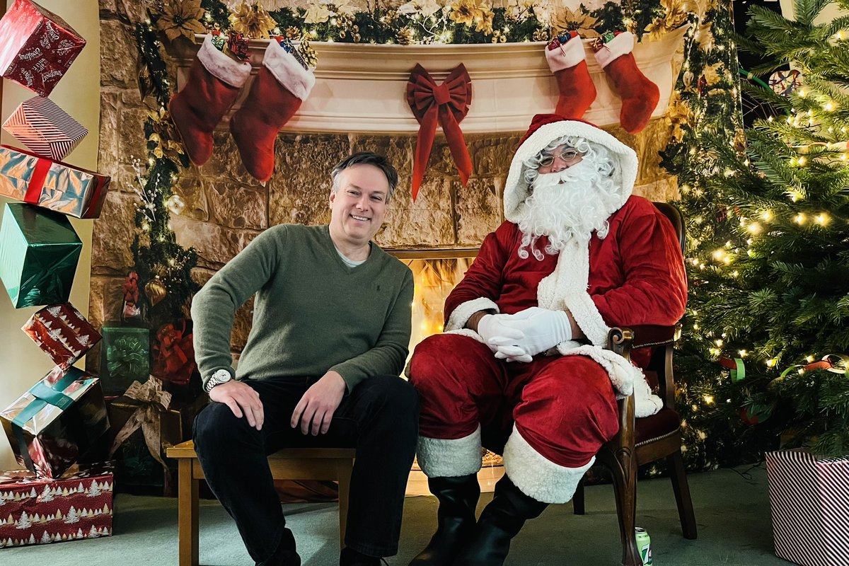 HenrySmithUK's tweet photo. Fantastic to be at Manor Green College in Ifield today with Santa Claus (also known as former #Crawley Mayor Francis Guidera) for the special school’s Christmas charity fundraiser! Thanks to Susy Radio for covering the event and interviewing me too.🎅 🛷 🧦 🎄 🎁 https://t.co/wT0bpjmBzt
