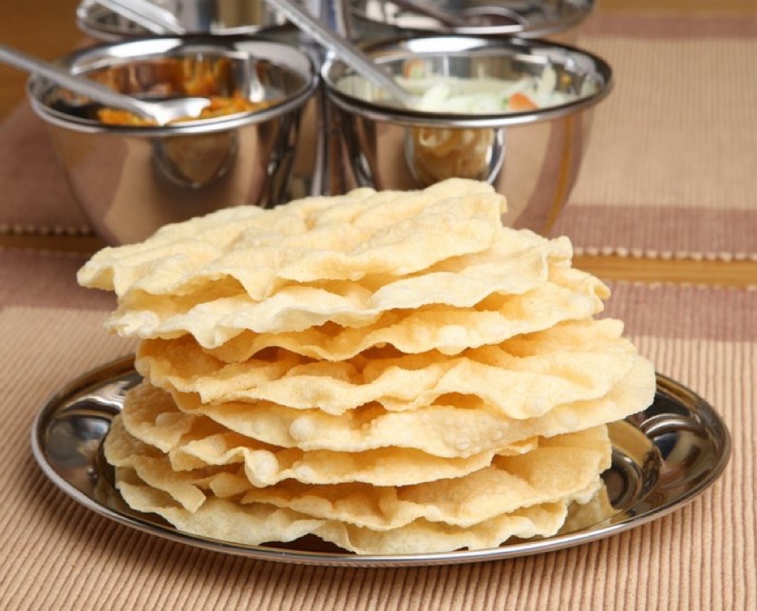 Shalimar1989's tweet photo. Poppadoms and Pickle Tray! 
Start as you mean to go on tonight 😀

The Shalimar Indian Takeaway Shrewsbury is open from 5pm every day! https://t.co/pcUmcHsBUF