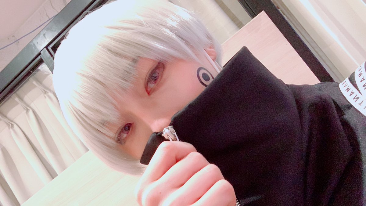 haruemonkunchan's tweet photo. 今日は呪術廻戦の狗巻棘くんのコスしました！
写真もなるべく撮りましたが難しかったです
メイクはしーさん作です！流石です!! https://t.co/yCcHe3JCVW