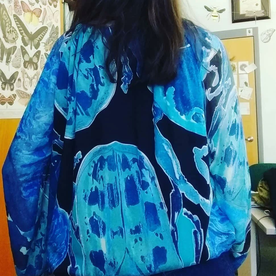 TBrosuis's tweet photo. Large scale scarab beetle silk blouse by Diane von Fürstenberg. Thrifted via Poshmark #entomofashion https://t.co/fEn6kNoPRi