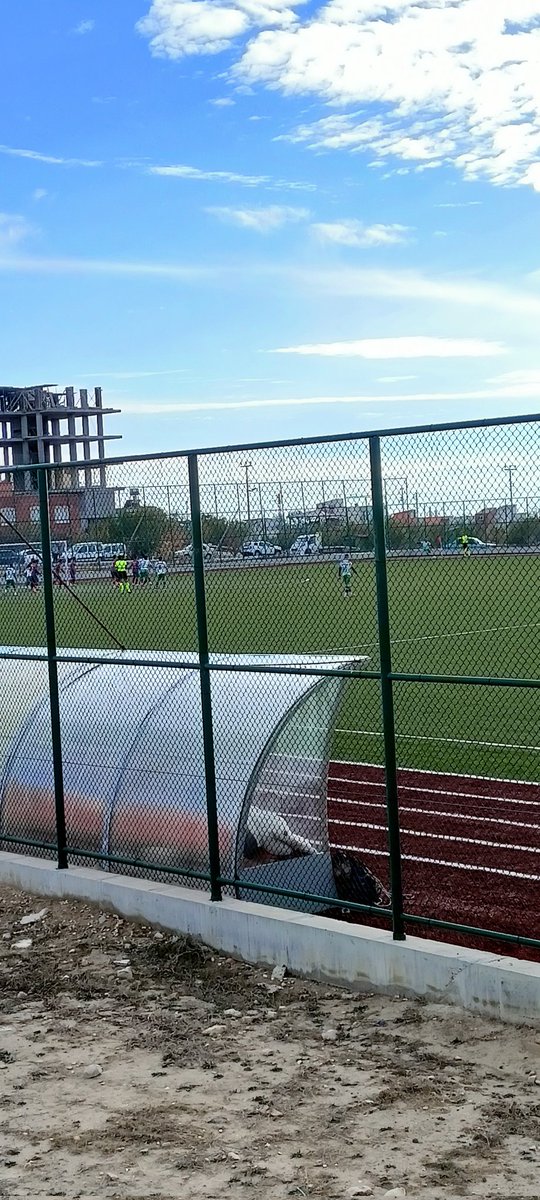 Uzmanhek1m's tweet photo. Futbol hekimi de olmadık demeyiz artık
#hekim https://t.co/4zwCDmz4u9