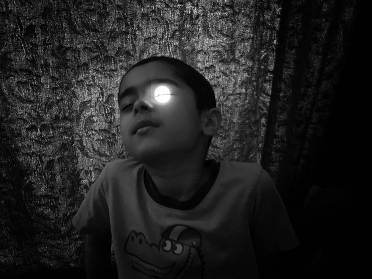 #smalltowninertia TAKEOVER news. 

Tomorrow we have the incomprable Sukhy Hullait @Smokeylovebeard &amp; I'm really excited for you all to see his Young Carers photographs. 

Here's a look at another beautiful visual essay of Sukhy's. 

sukhyhullait.com/work/at-the-st…