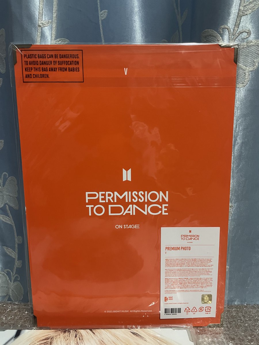 301295T_'s tweet photo. พรีเมี่ยมโฟโต้ แทฮยอง PERMISSION TO DANCE on Stage  450.- ราคารวมส่ง
สั่งซื้อDM 💜 #ตลาดนัดบังทัน #ตลาดนัดรถไฟบังทัน #ตลาดรถไฟบังทัน #ปล่อยของสะสมบังทัน https://t.co/8u5EWi5E8G